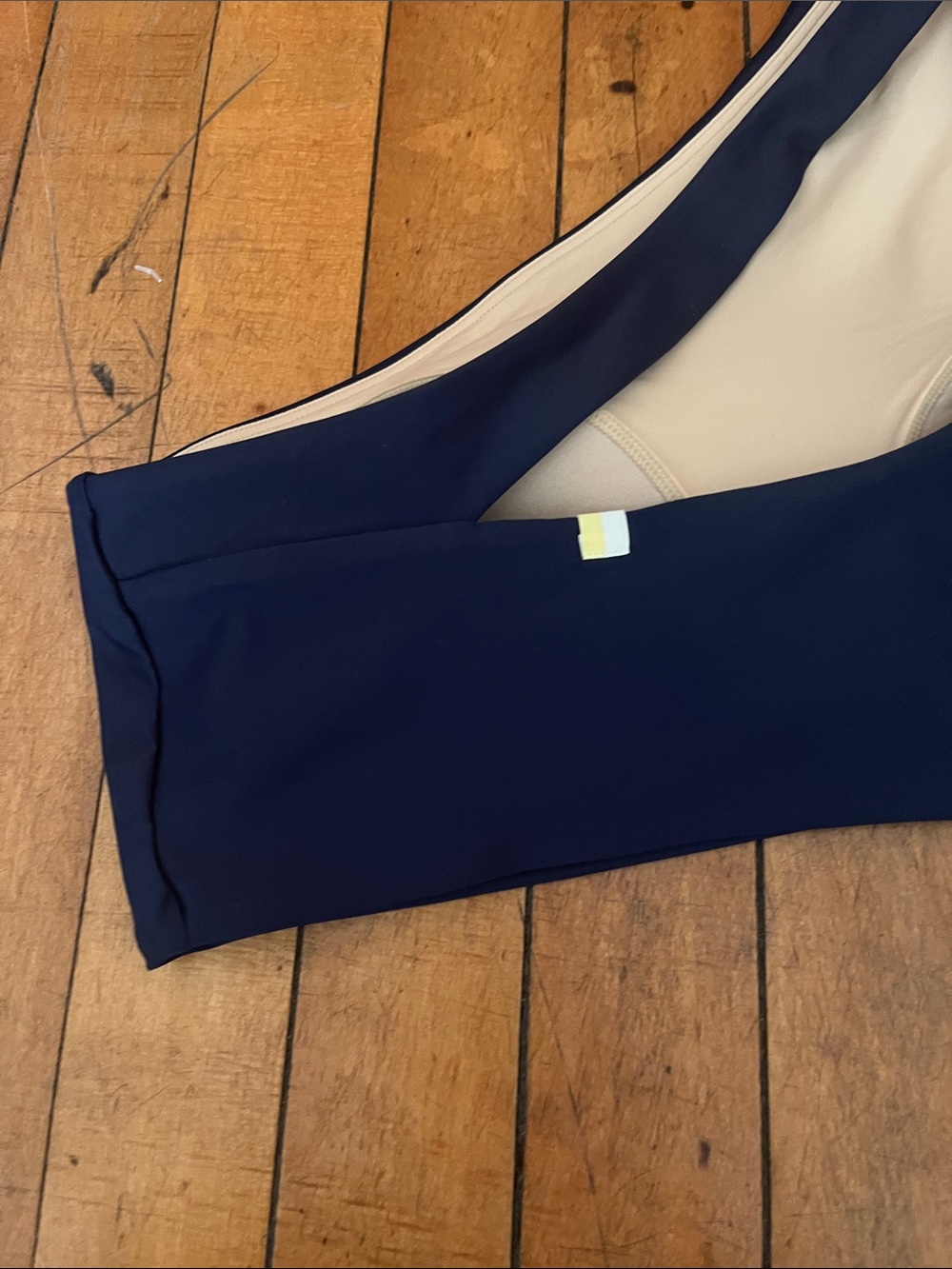 Summer Salt Women’s One-Shoulder Swim Top in Navy - - Picture 3 of 5